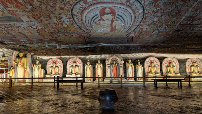 Dambulla Cave Temple